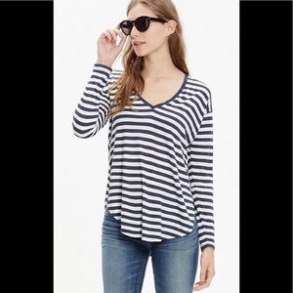 ❤️Madewell Long Sleeve V-Neck Striped Tee size medium